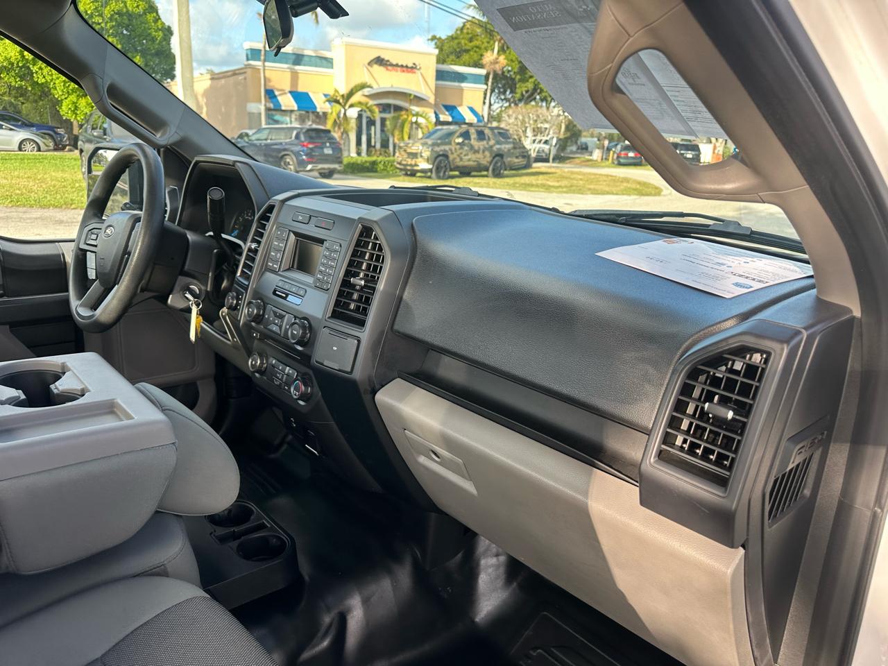 Ford F-150 2WD Reg Cab 126" XL 2016