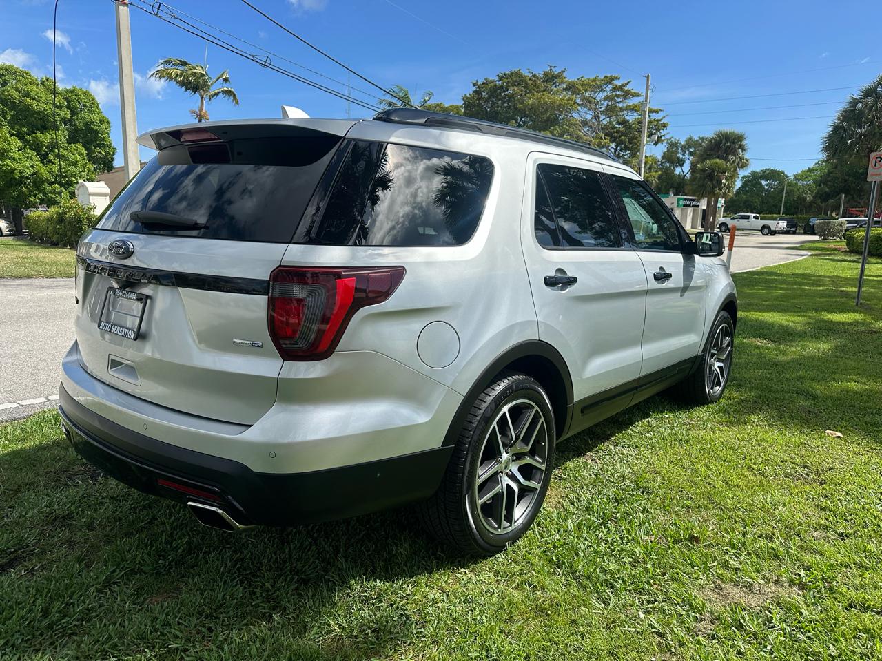 Ford Explorer Sport 4WD 2016