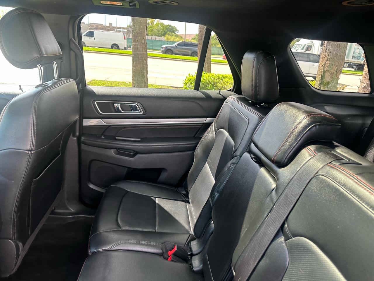 Ford Explorer Sport 4WD 2016