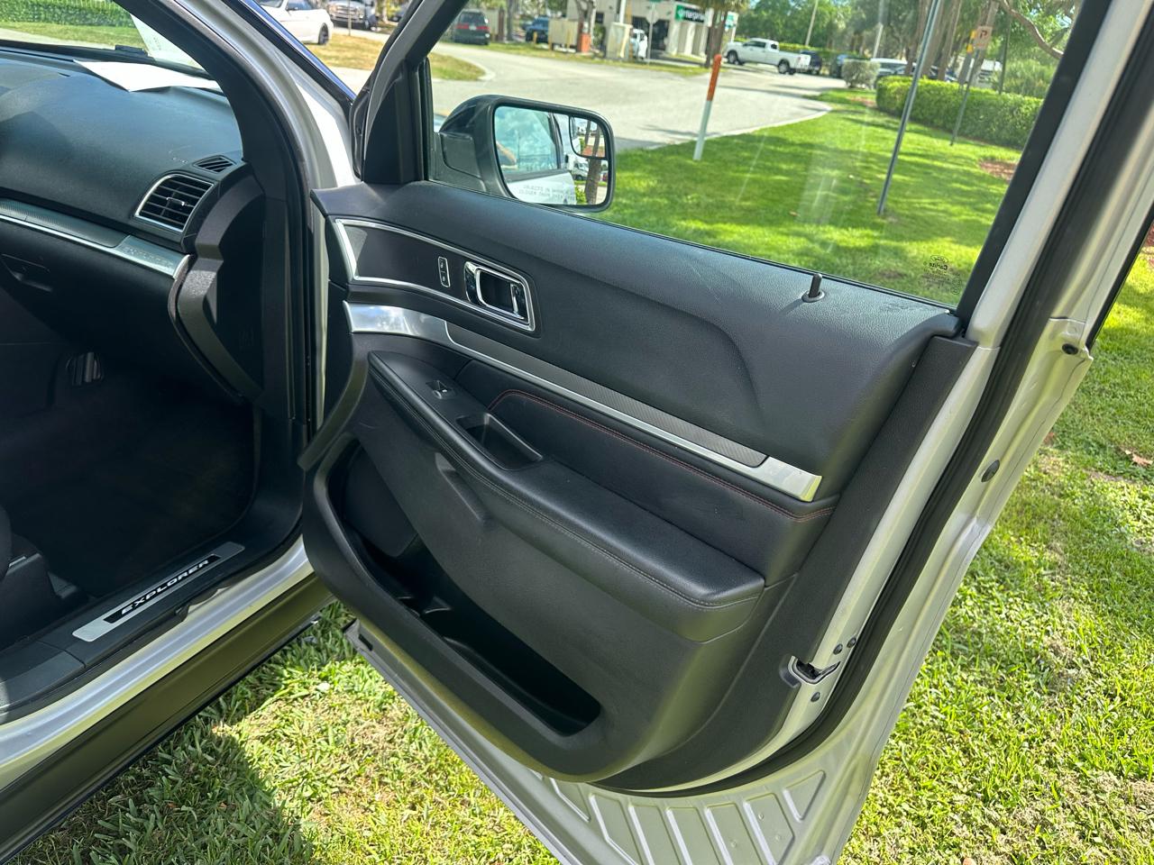 Ford Explorer Sport 4WD 2016