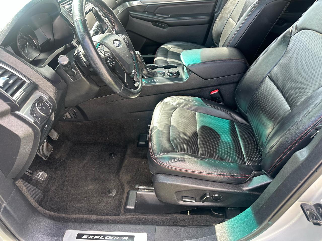 Ford Explorer Sport 4WD 2016