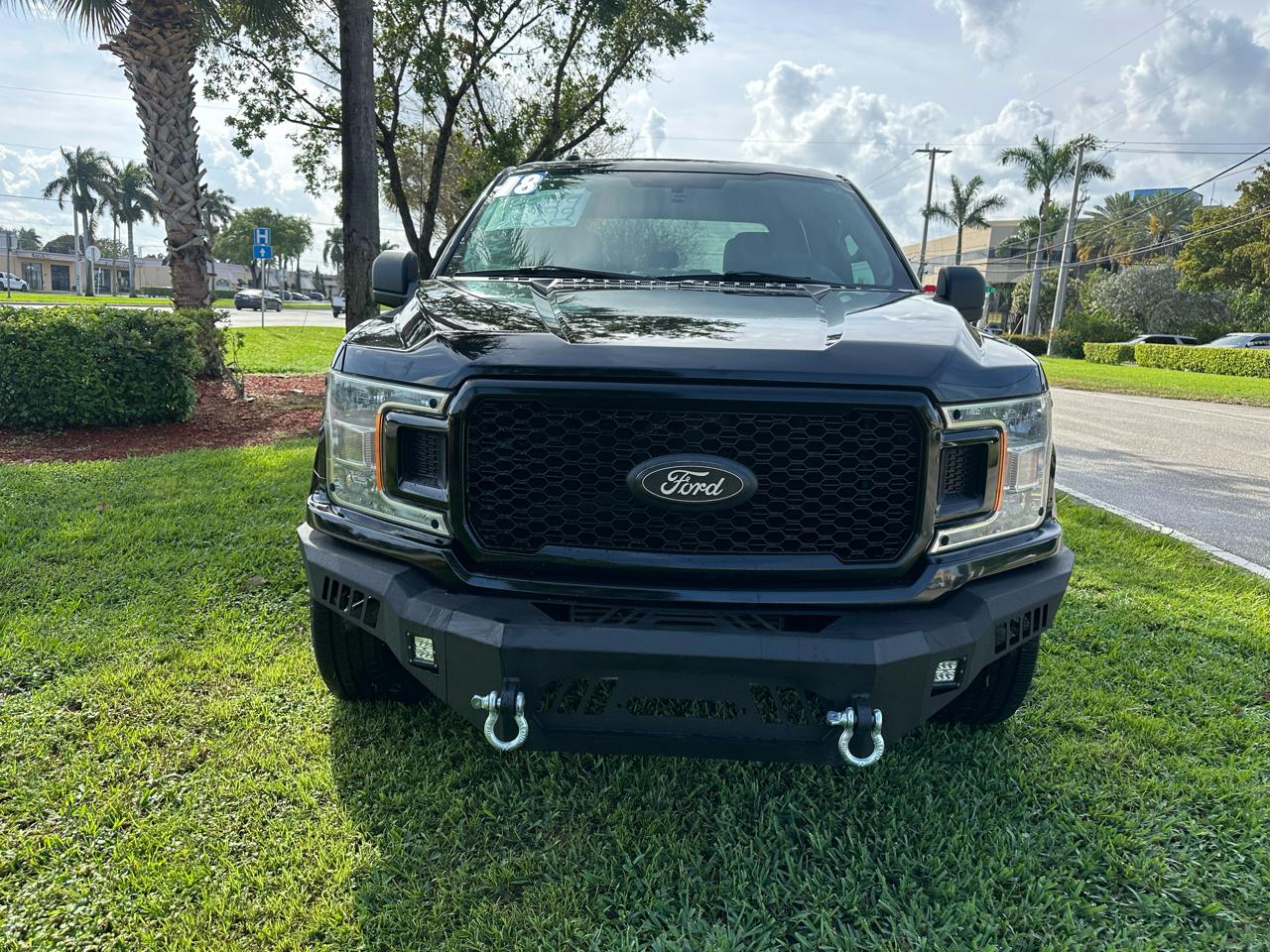 Ford F-150 2WD SuperCrew 139" XL 2018