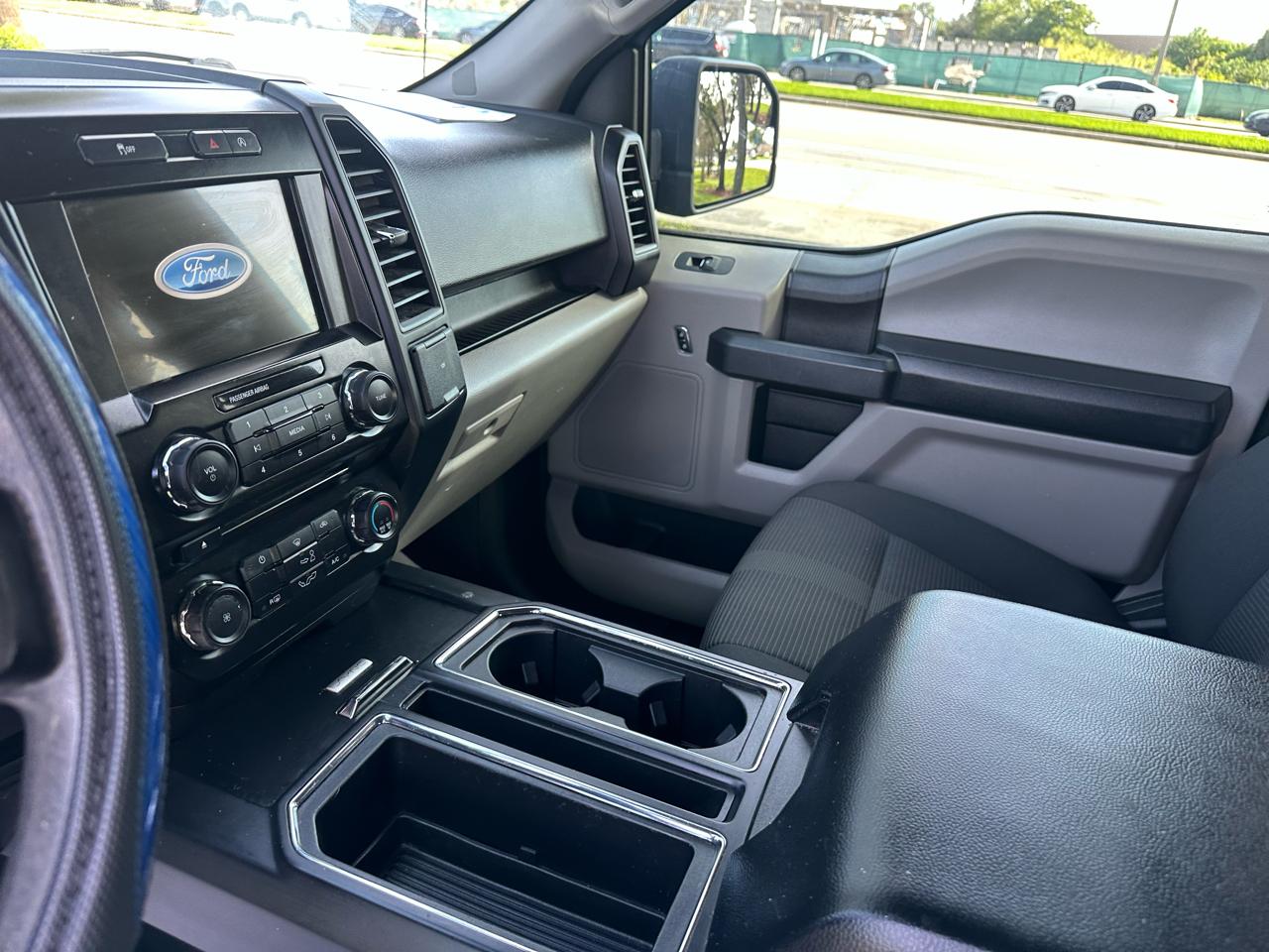 Ford F-150 2WD SuperCrew 139" XL 2018