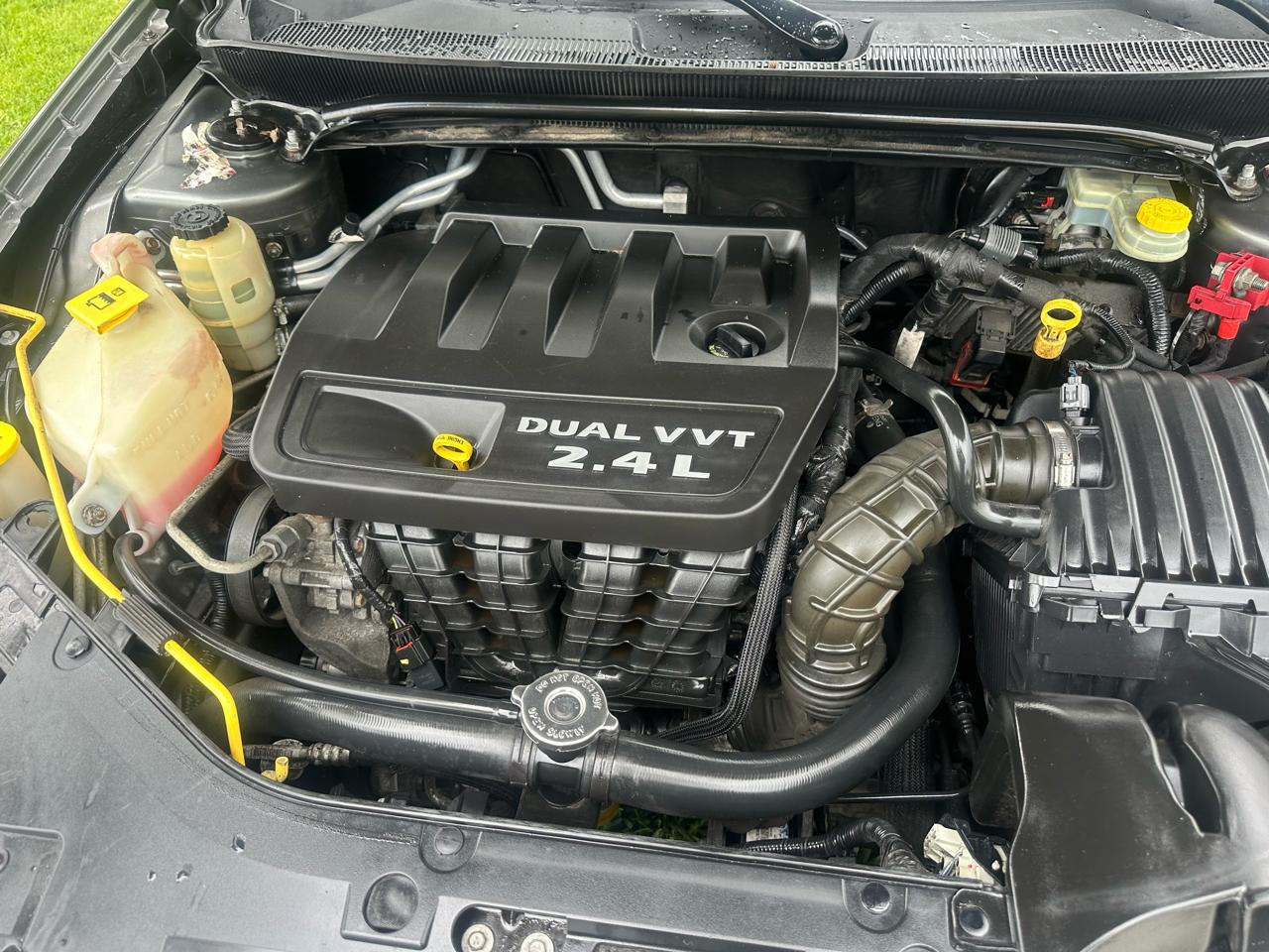 Chrysler 200 LX 2012