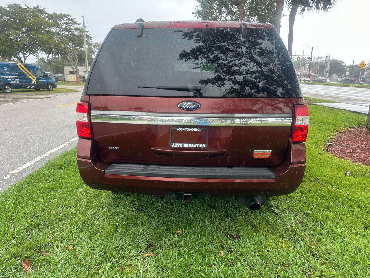 Ford Expedition 119" WB XLT 4WD 2017