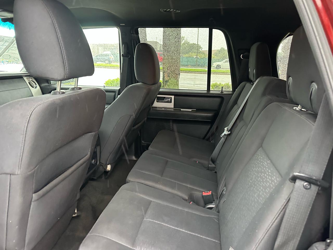 Ford Expedition 119" WB XLT 4WD 2017