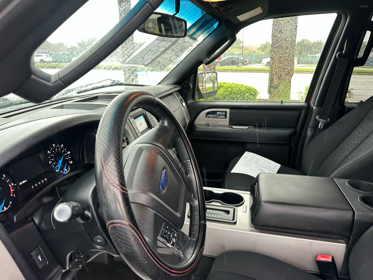 Ford Expedition 119" WB XLT 4WD 2017