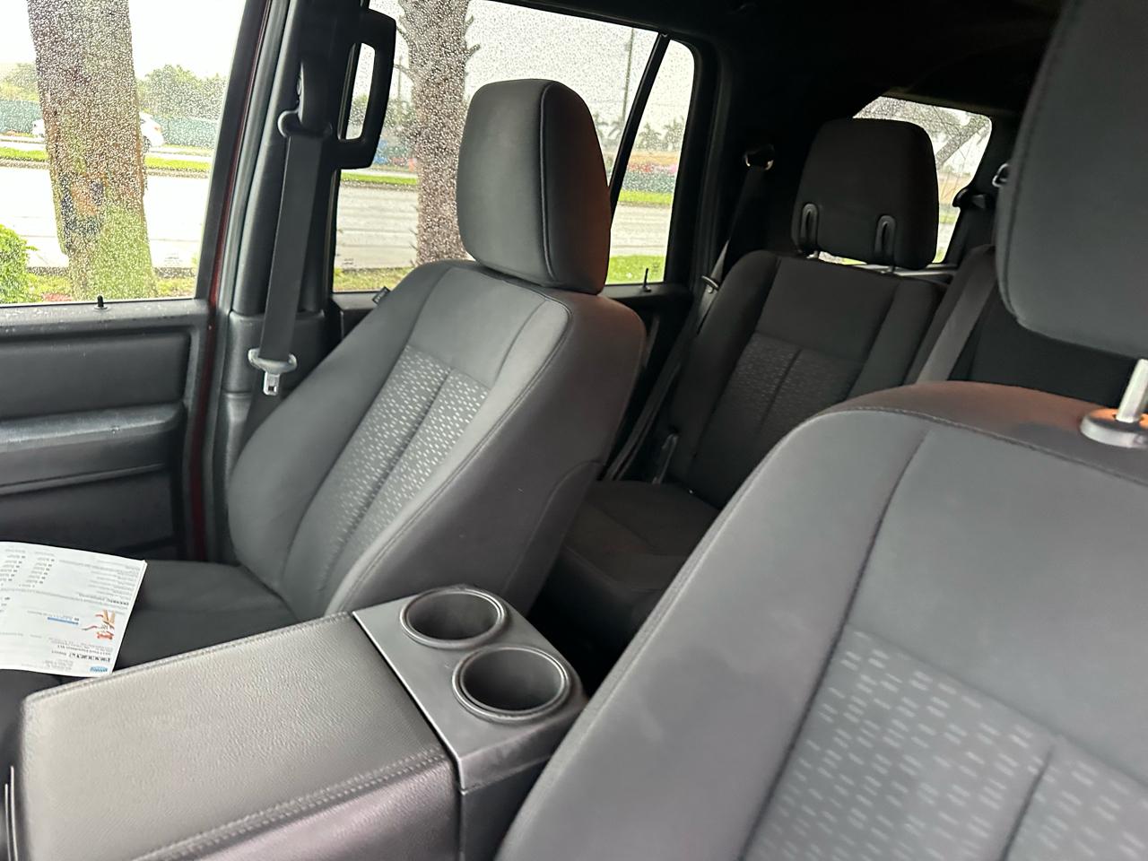 Ford Expedition 119" WB XLT 4WD 2017