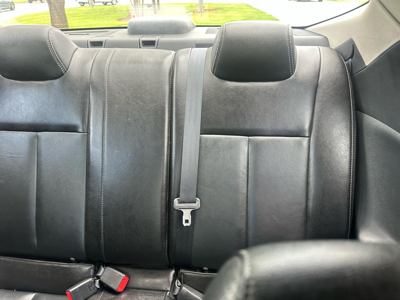 Nissan Altima 2.5 S 6M/T Coupe 2012