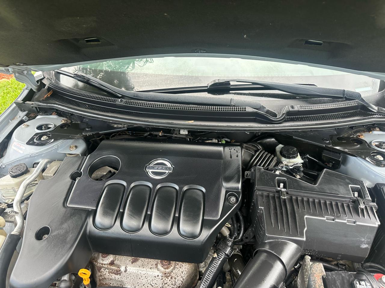 Nissan Altima 2.5 S 6M/T Coupe 2012