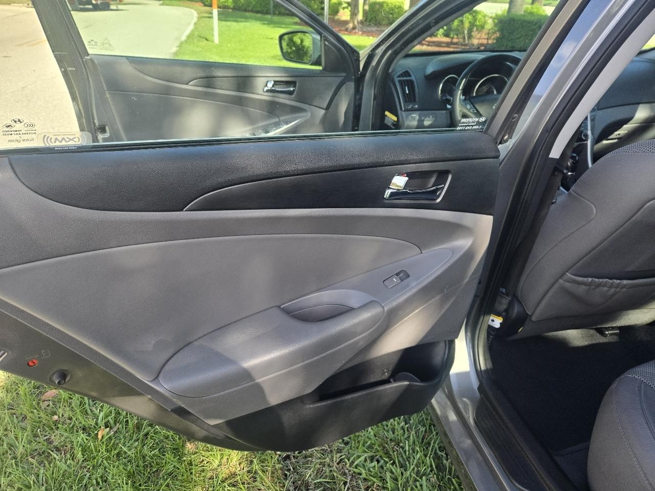 Hyundai Sonata Limited Auto 2013