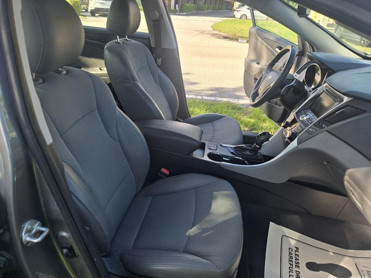 Hyundai Sonata Limited Auto 2013