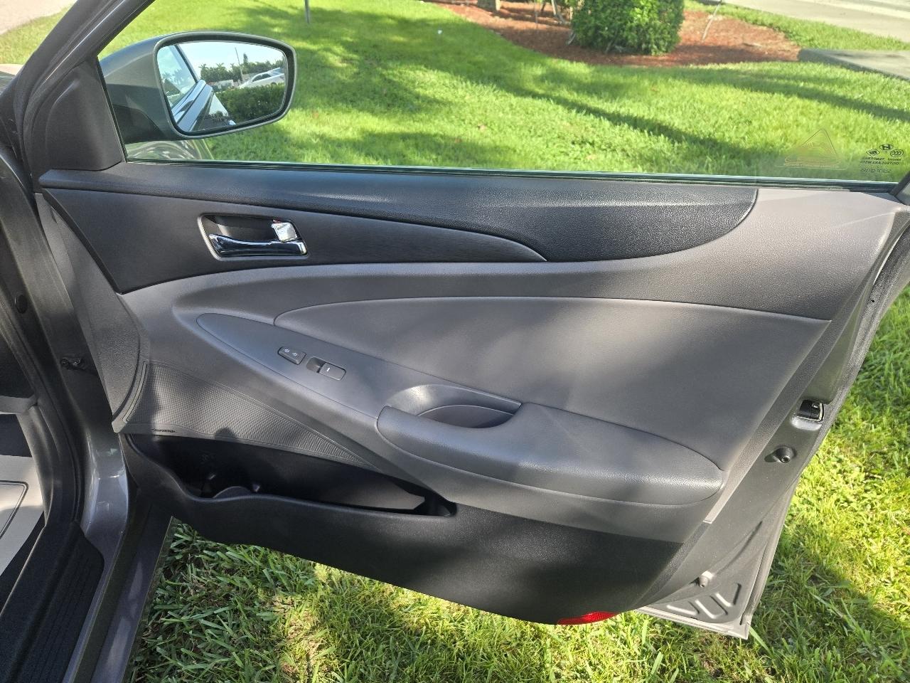 Hyundai Sonata Limited Auto 2013