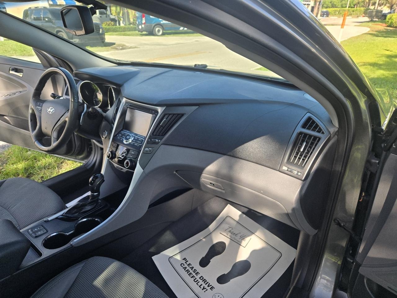 Hyundai Sonata Limited Auto 2013