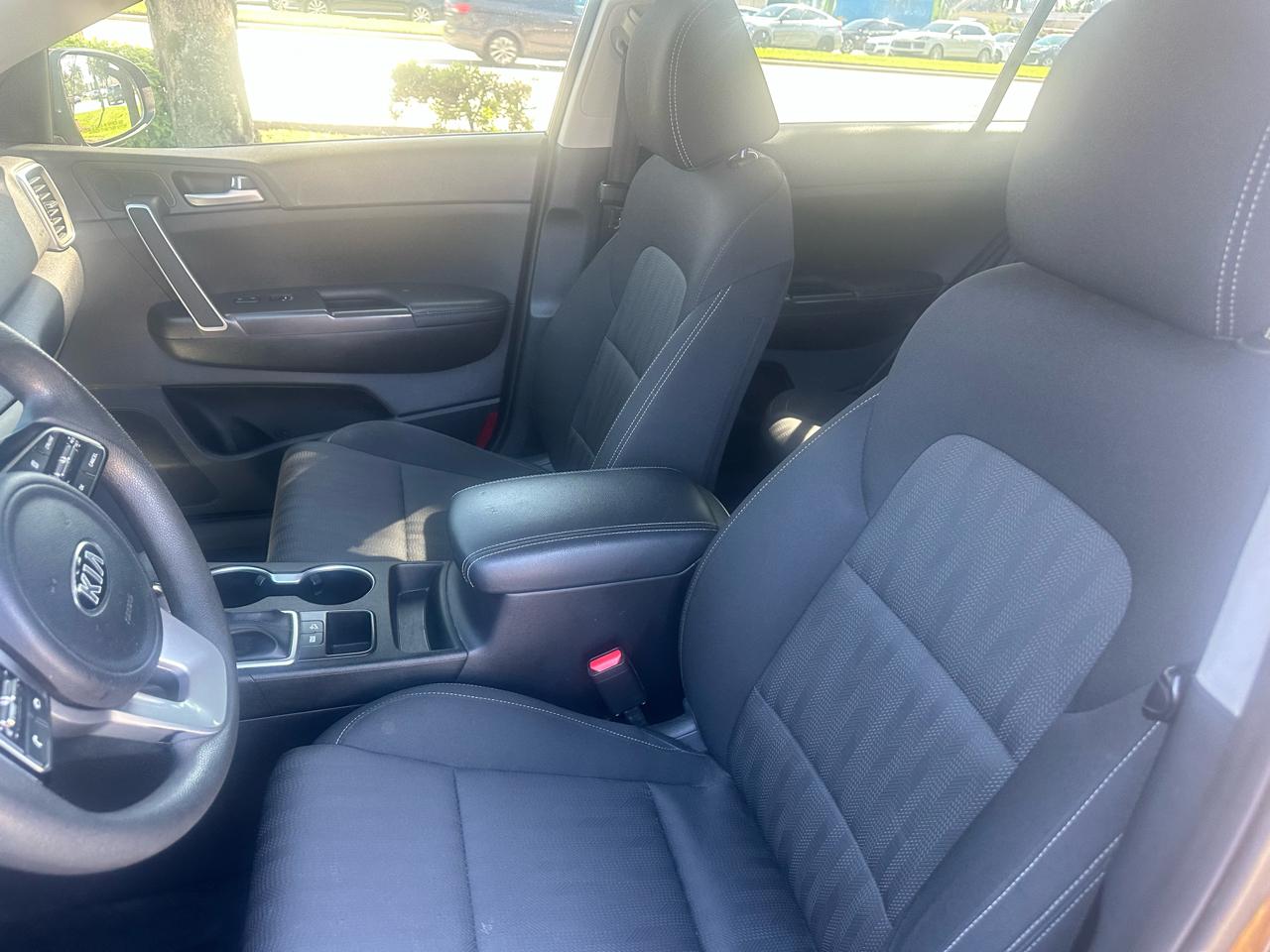 Kia Sportage LX FWD 2020