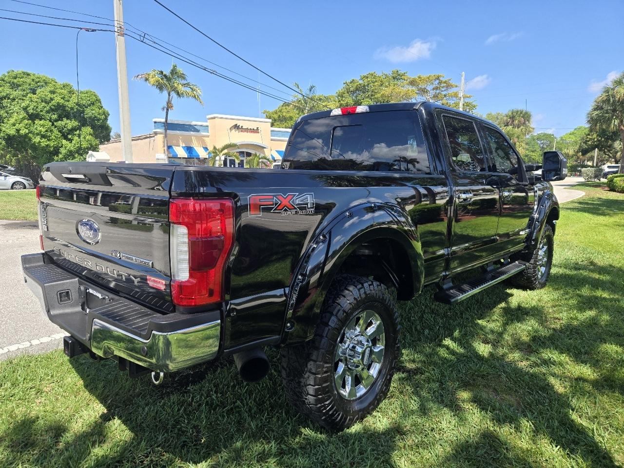 Ford F-350 SD King Ranch Crew Cab 4WD 2017