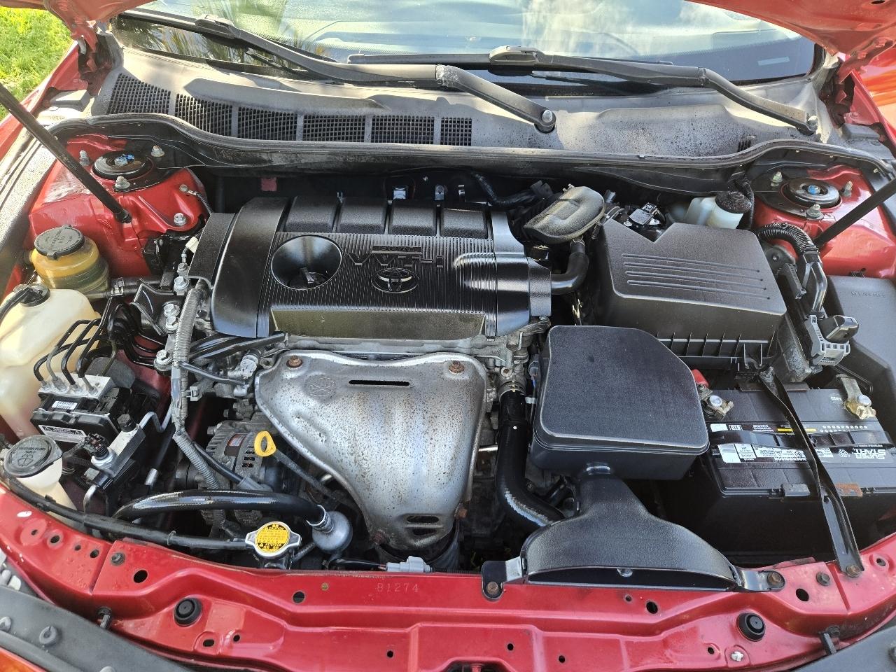 Toyota Camry Base 6-Spd AT 2011