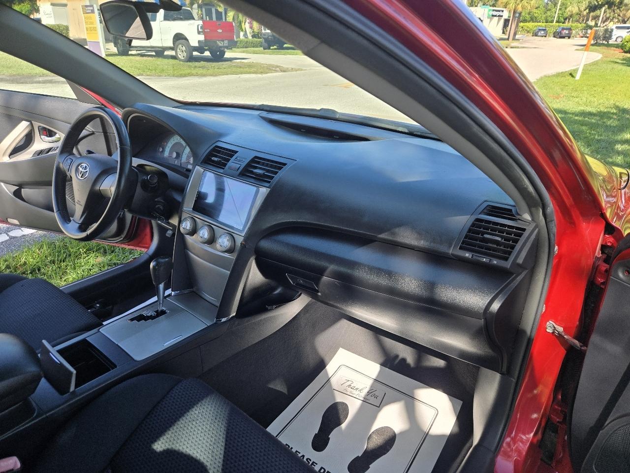 Toyota Camry Base 6-Spd AT 2011