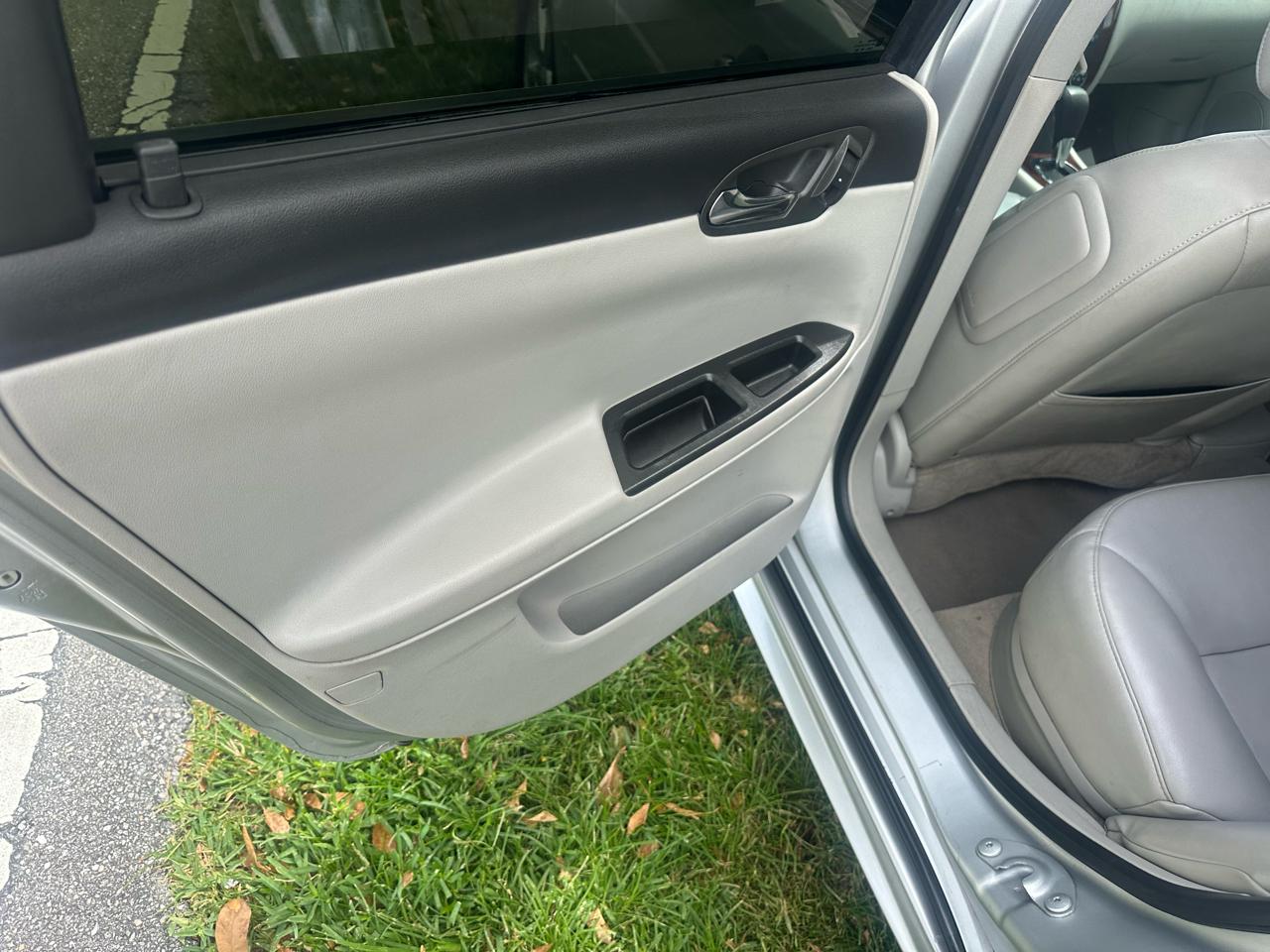 Chevrolet Impala LT 2009