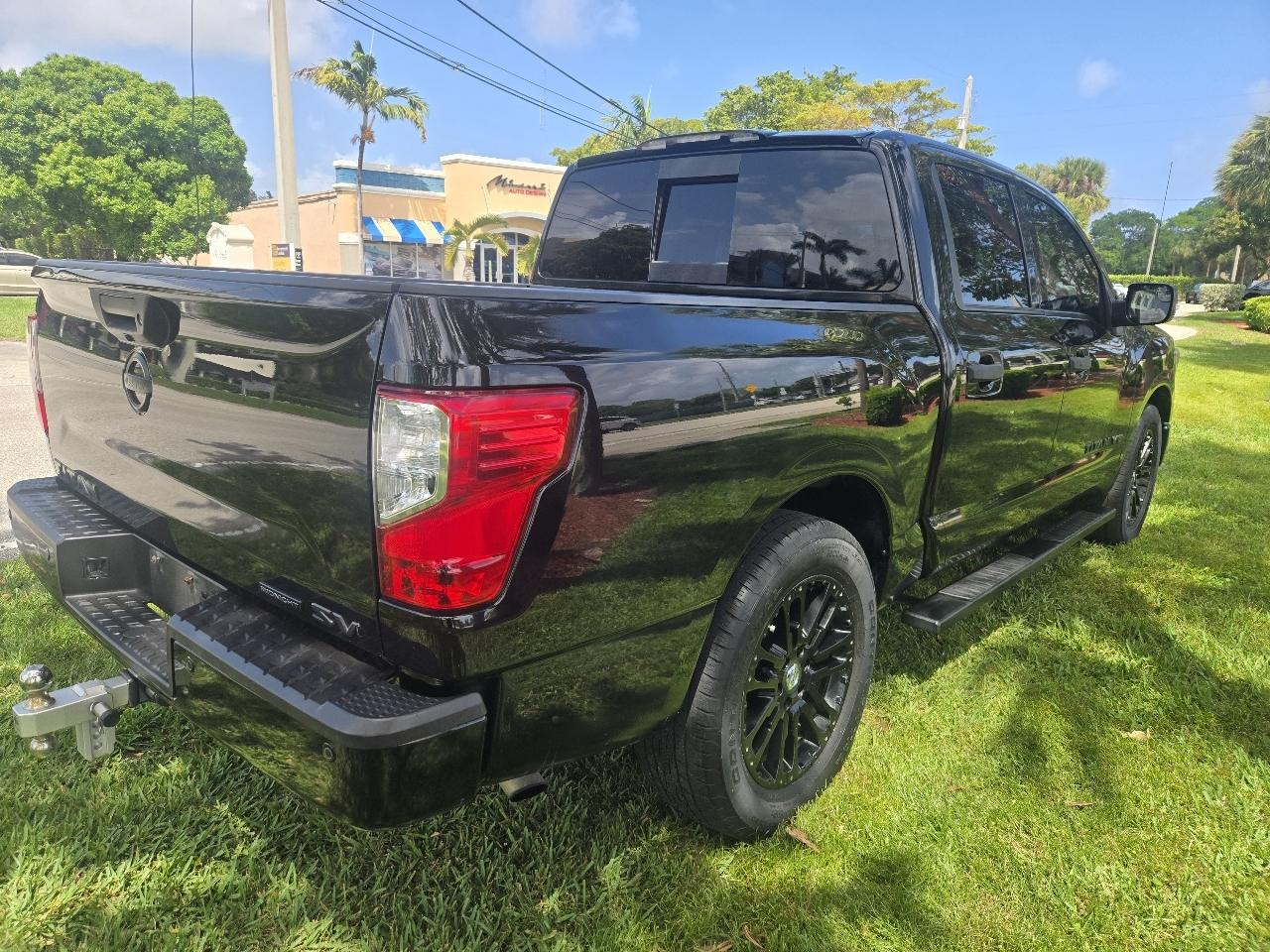 Nissan Titan S Crew Cab 2WD 2019
