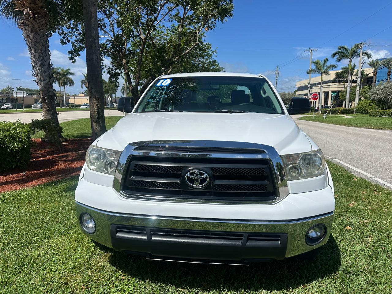 Toyota Tundra 2WD CrewMax 145.7" 5.7L SR5 (Natl) 2010