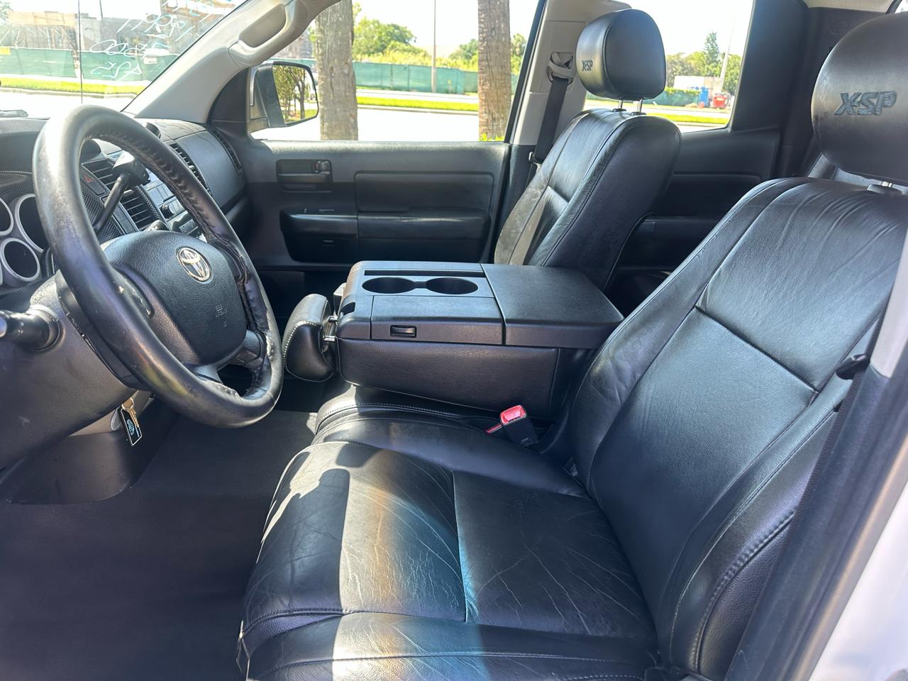 Toyota Tundra 2WD CrewMax 145.7" 5.7L SR5 (Natl) 2010