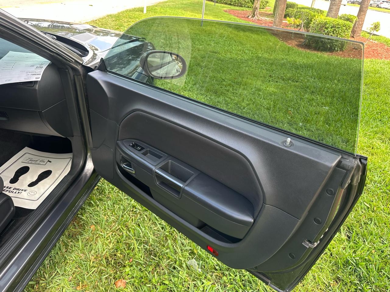 Dodge Challenger SXT 2014