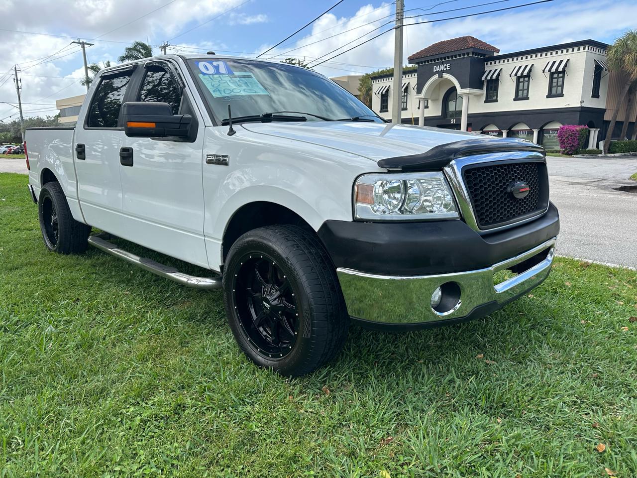 Ford F-150 2WD SuperCrew 139" Lariat 2007