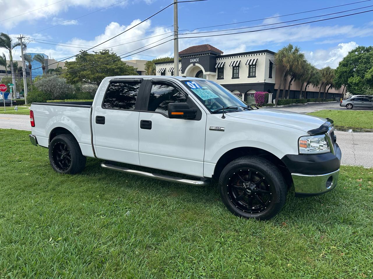 Ford F-150 2WD SuperCrew 139" Lariat 2007