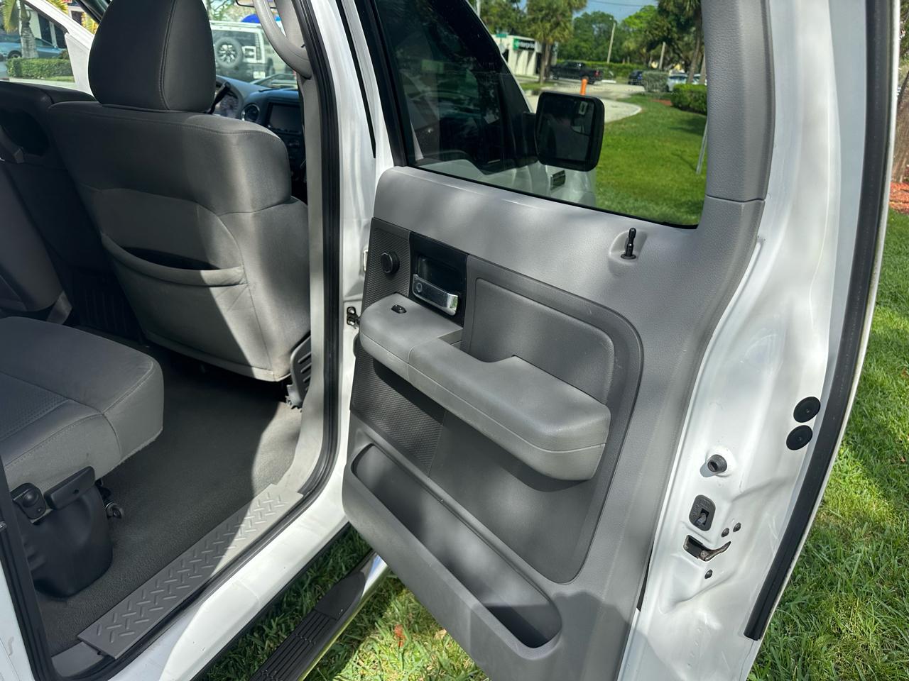 Ford F-150 2WD SuperCrew 139" Lariat 2007