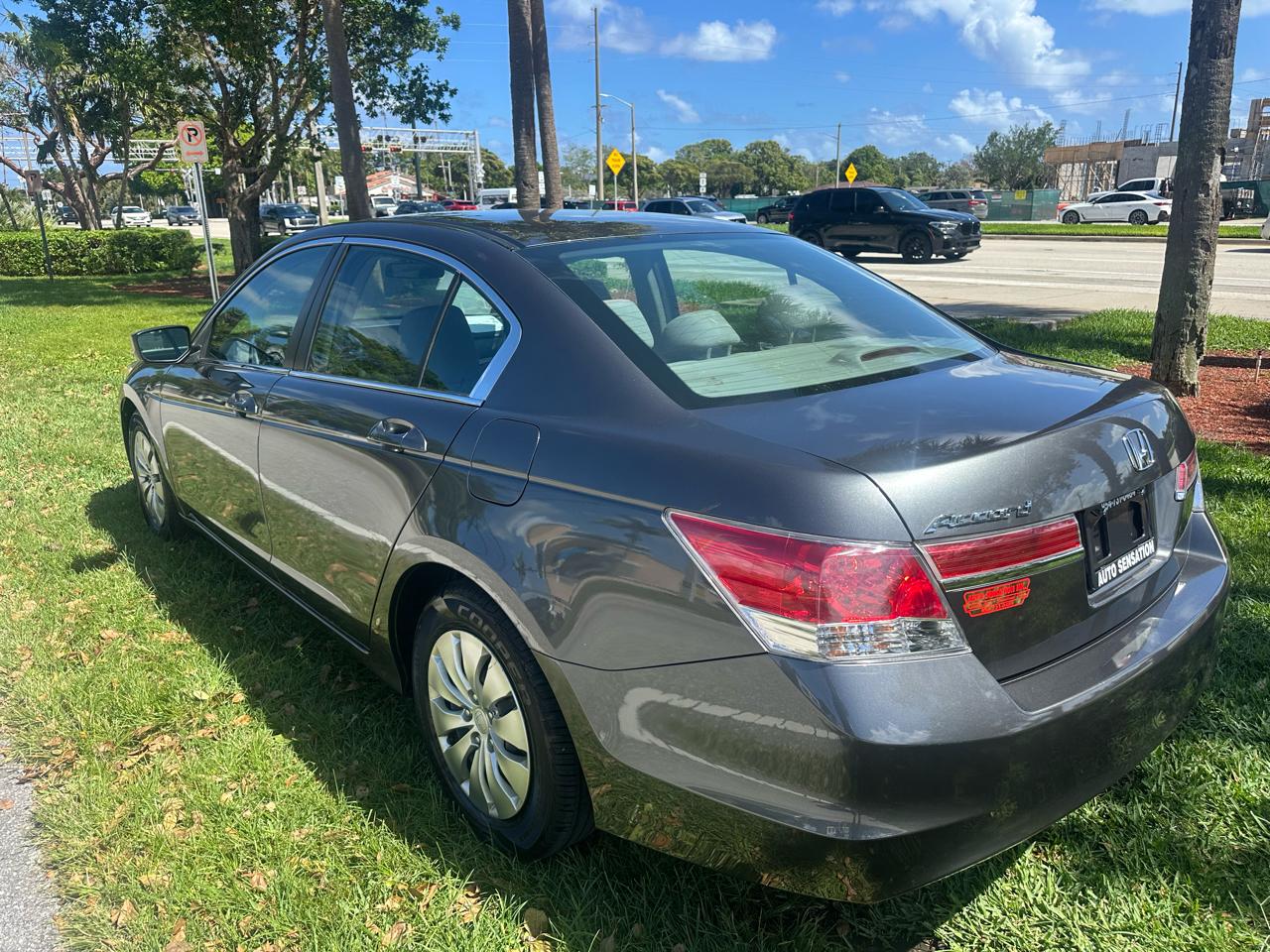 Honda Accord LX sedan AT 2011