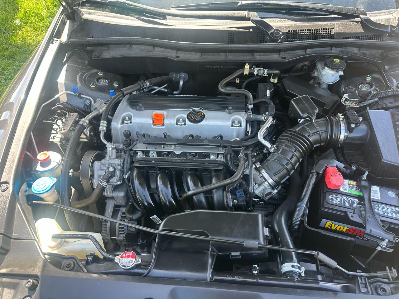 Honda Accord LX sedan AT 2011