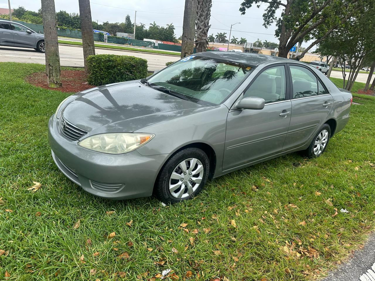 Toyota Camry LE 2005