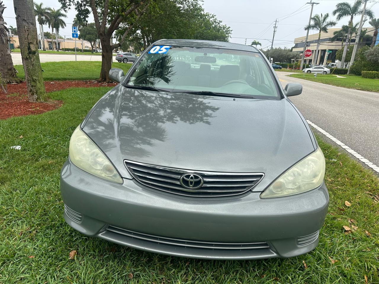 Toyota Camry LE 2005
