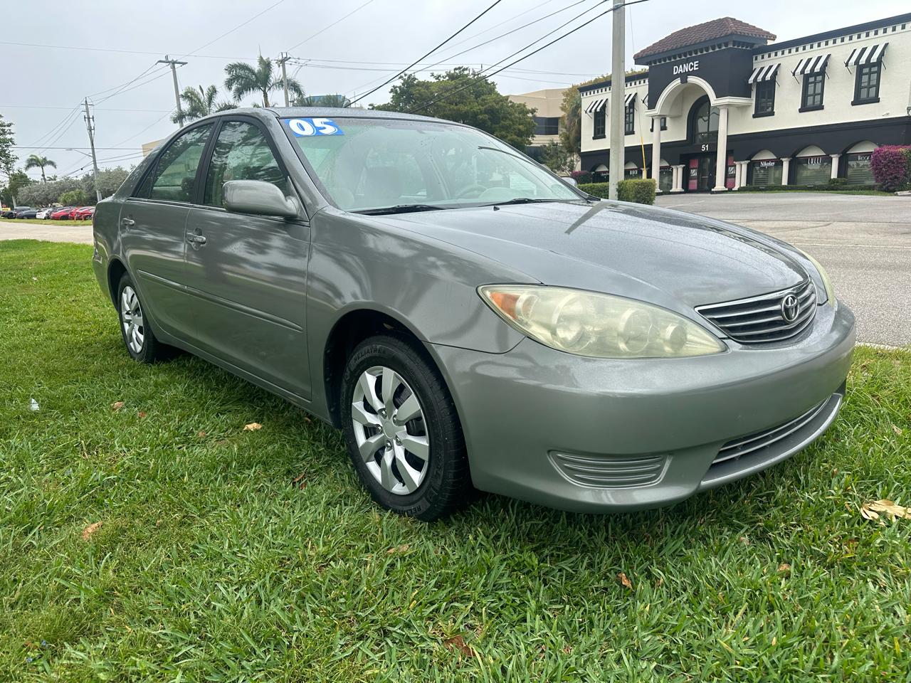Toyota Camry LE 2005