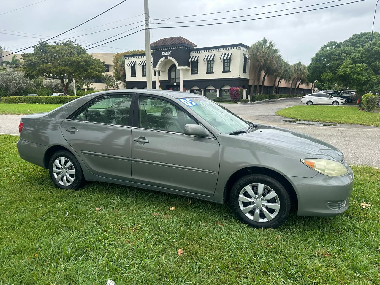 Toyota Camry LE 2005