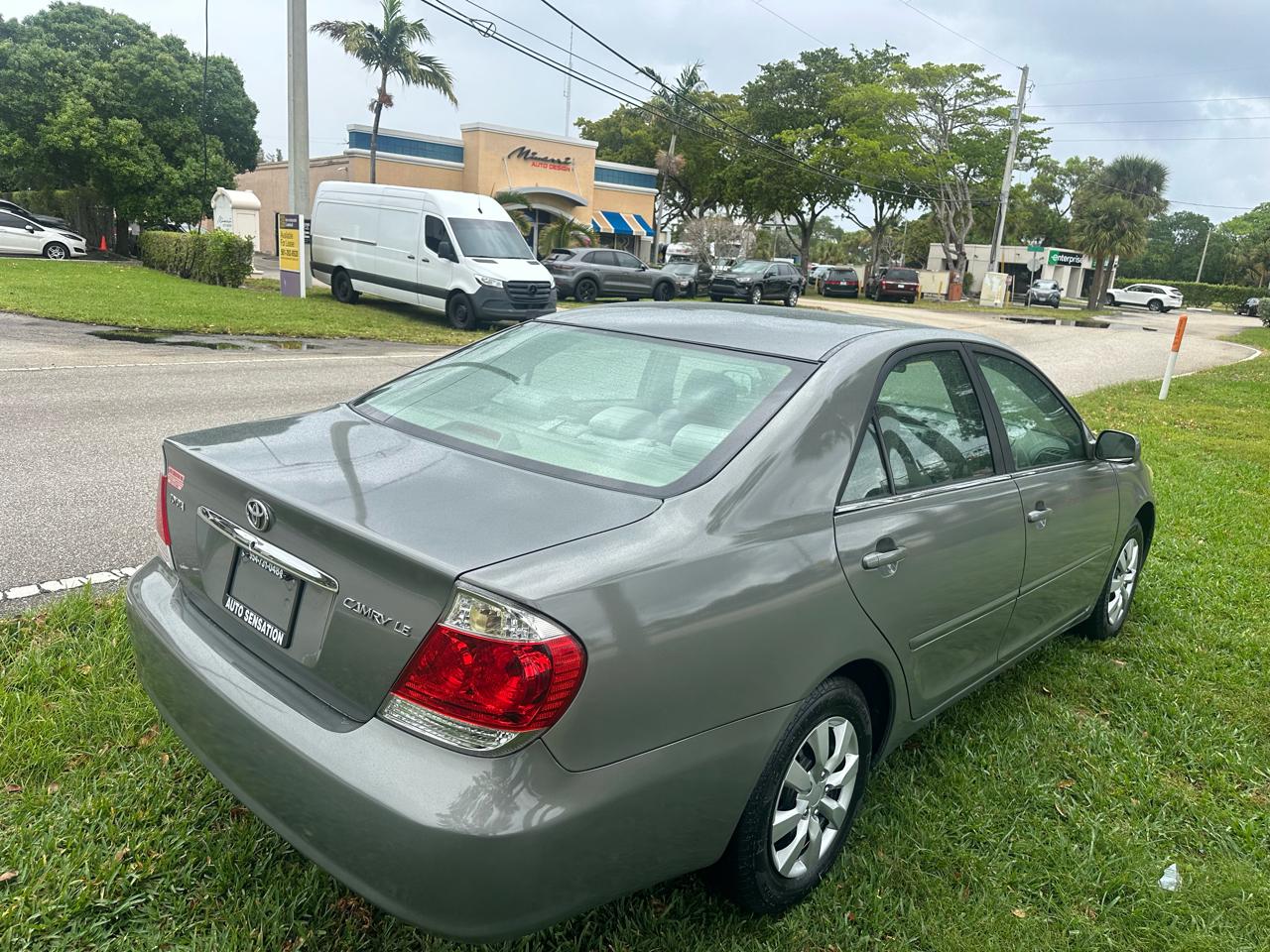 Toyota Camry LE 2005