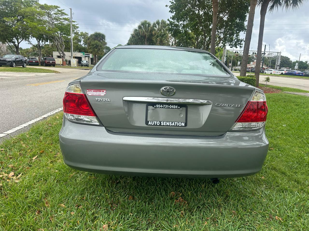 Toyota Camry LE 2005