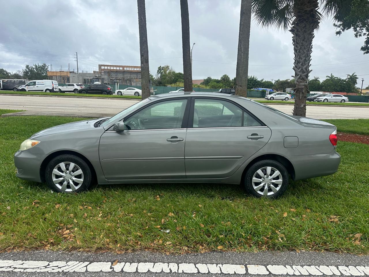 Toyota Camry LE 2005