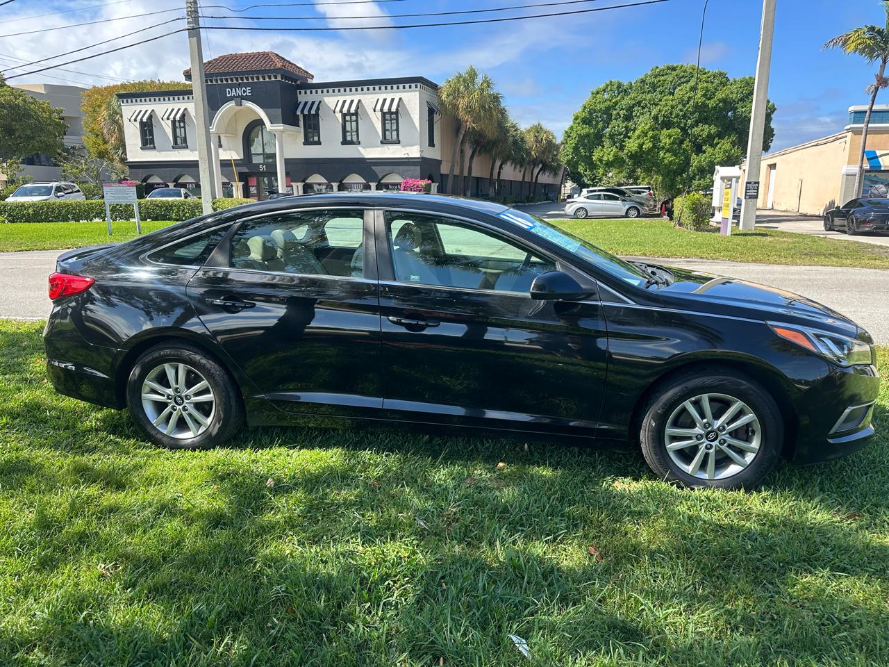 Hyundai Sonata SE 2016