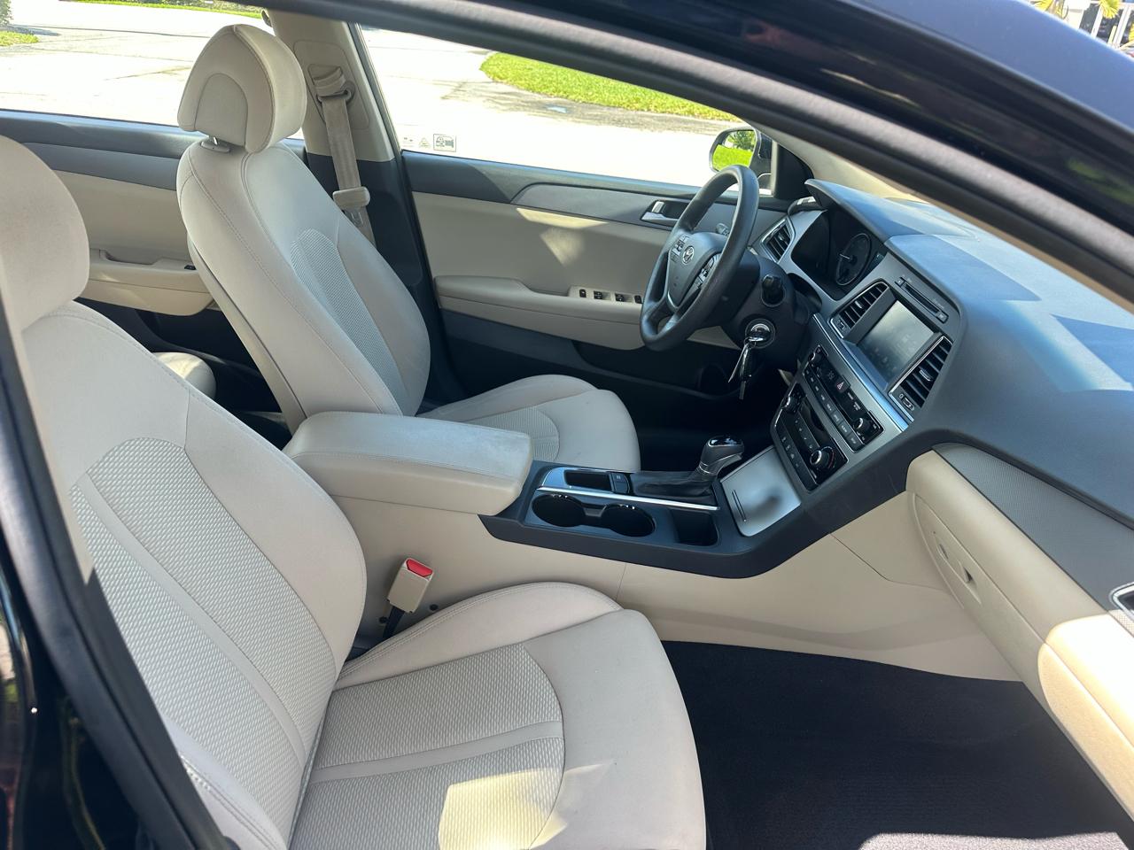 Hyundai Sonata SE 2016