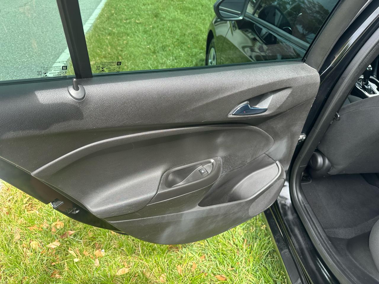 Chevrolet Cruze LS Auto 2018