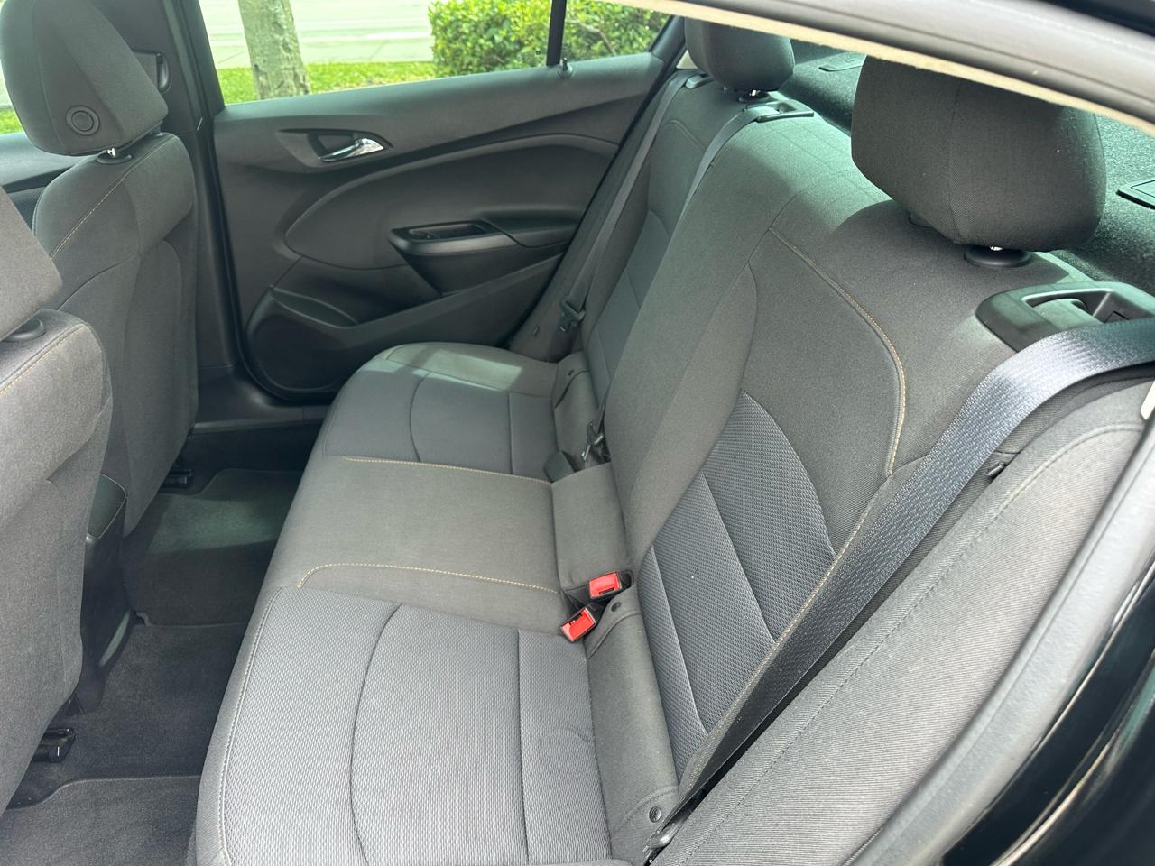 Chevrolet Cruze LS Auto 2018