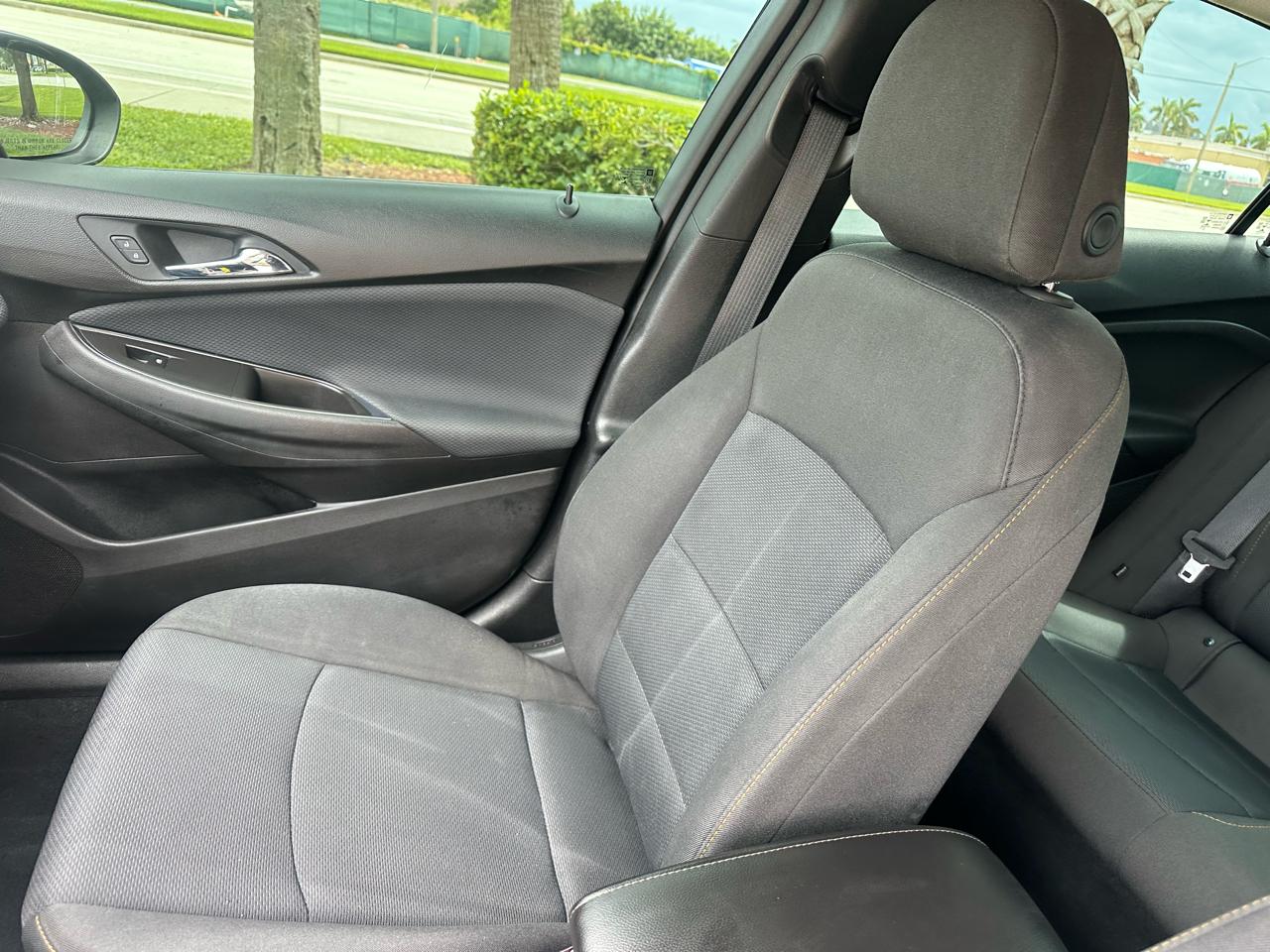 Chevrolet Cruze LS Auto 2018