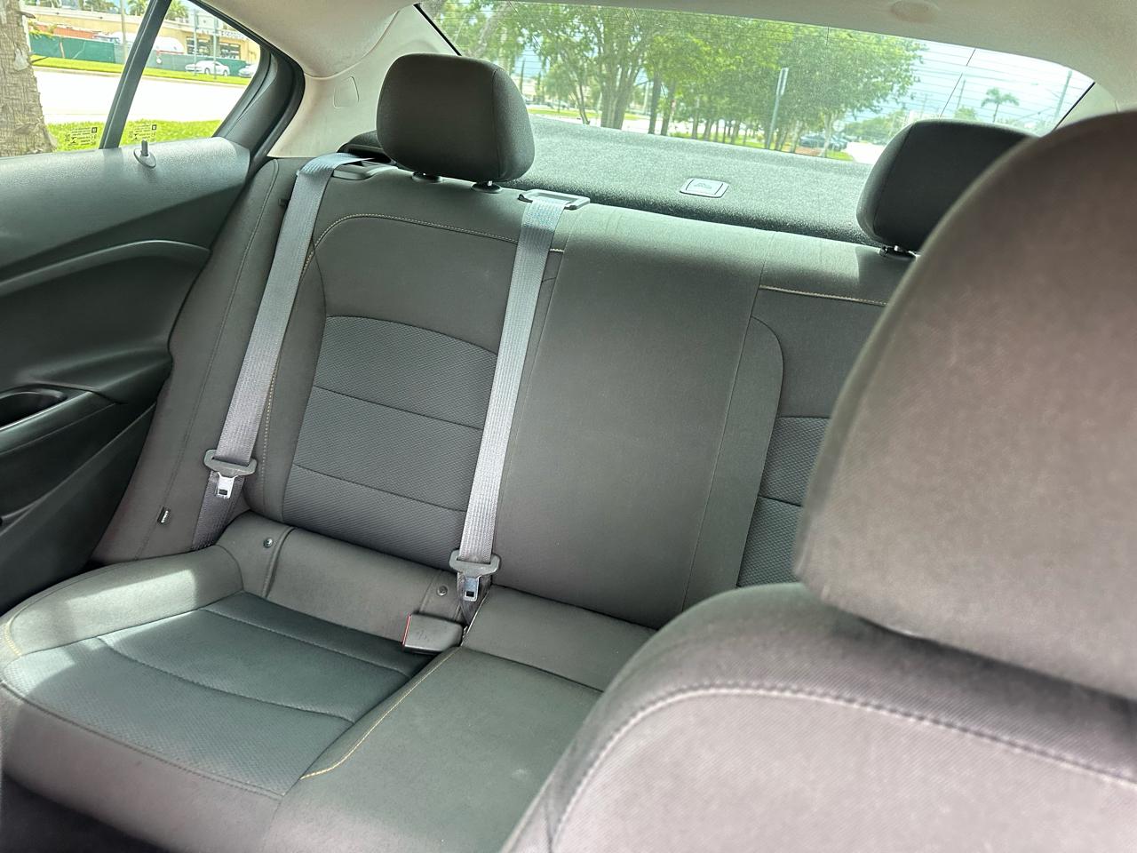 Chevrolet Cruze LS Auto 2018