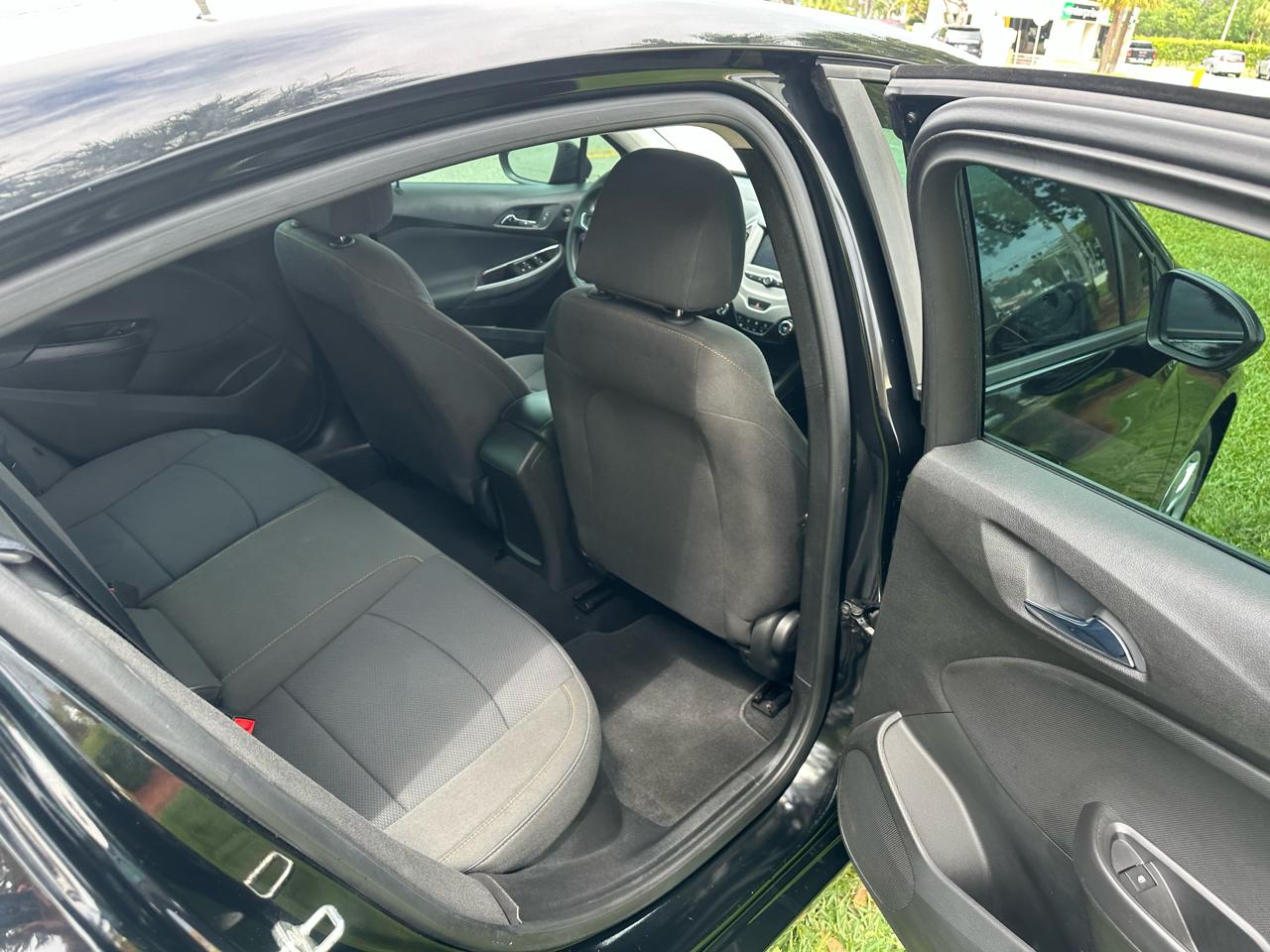 Chevrolet Cruze LS Auto 2018