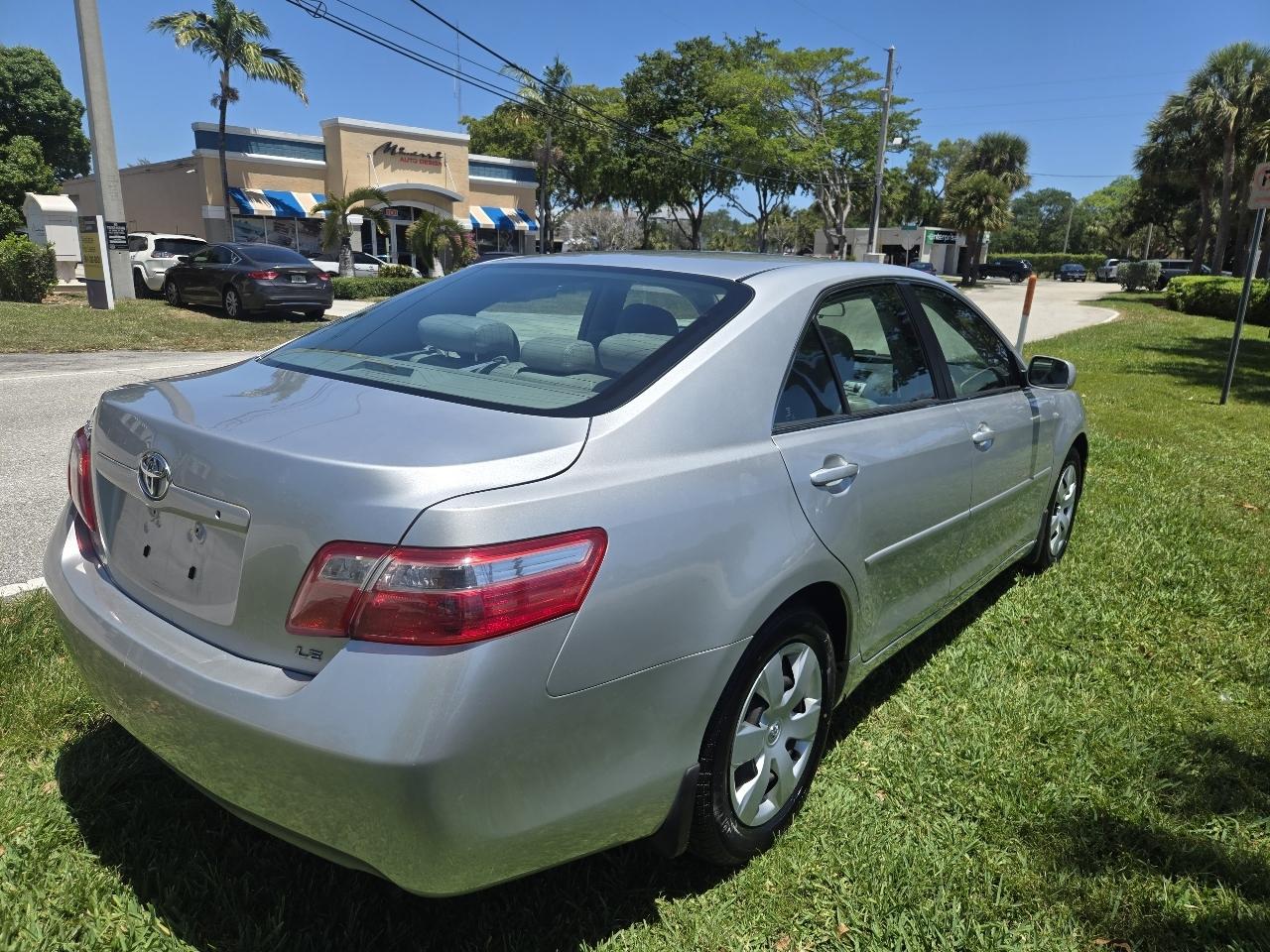 Toyota Camry 2014.5 4dr Sdn I4 Auto LE (Natl) 2009