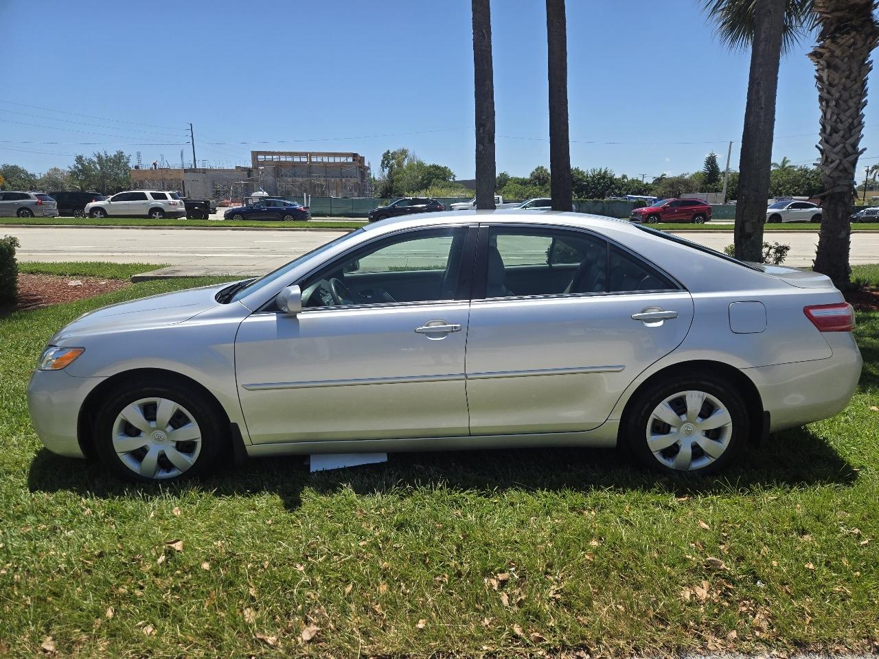 Toyota Camry 2014.5 4dr Sdn I4 Auto LE (Natl) 2009