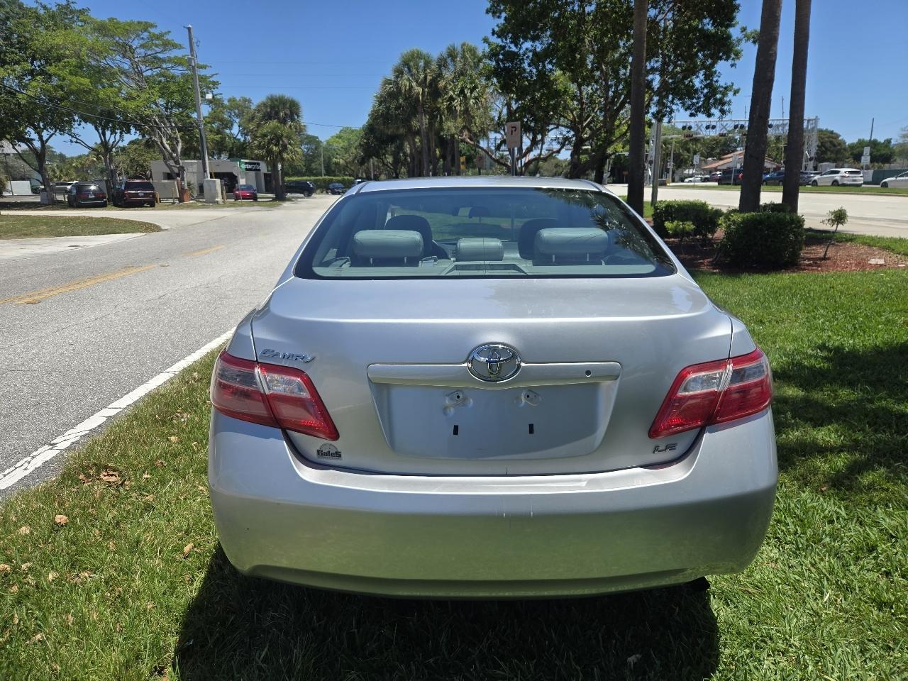 Toyota Camry 2014.5 4dr Sdn I4 Auto LE (Natl) 2009