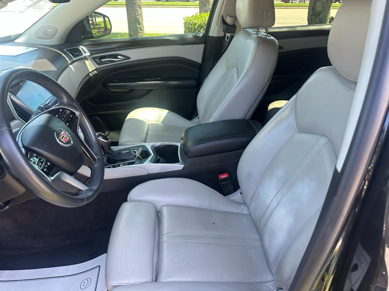 Cadillac SRX Luxury Collection 2013